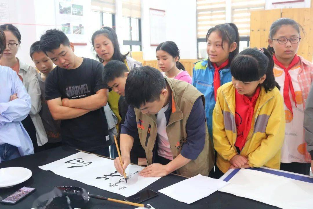 翠峦区成人教育事业单位最新招聘信息