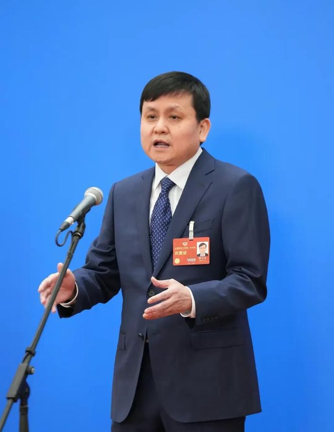 张文宏最新疫情观点,科学应对,精准施策