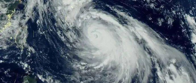 台风狮子山与十号台风影响分析,最新动态与路径预测