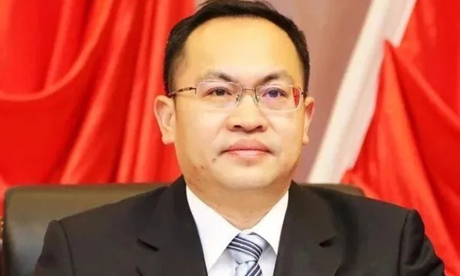 黄定恩新职务上任,引领迈向新时代新征程