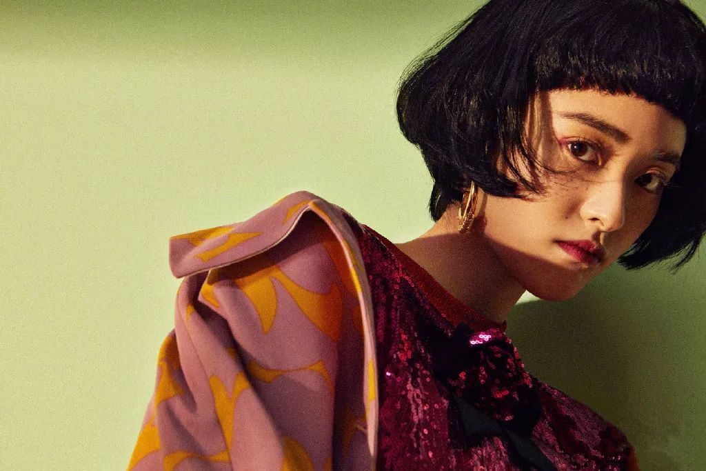 沈月最新发型引领时尚潮流,成新标杆