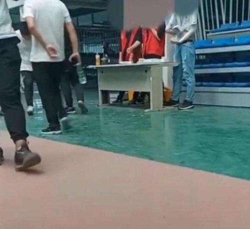 校慧捷 第2页