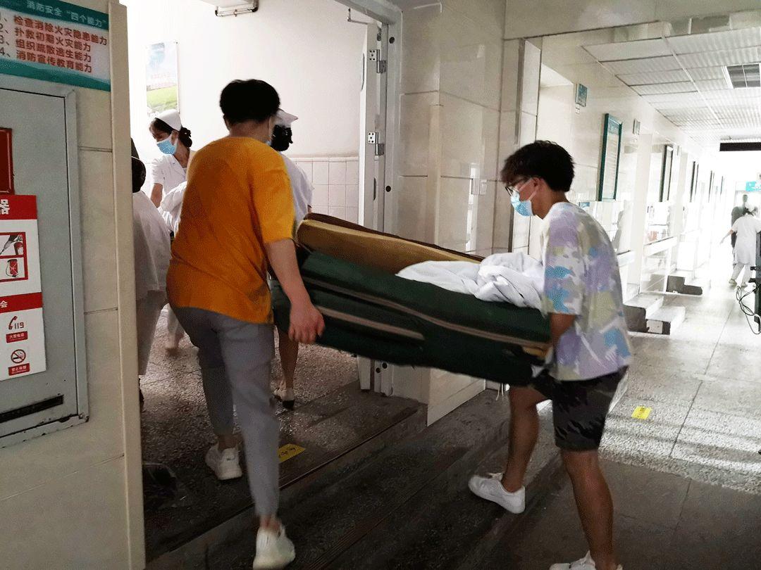 巴南洪峰最新消息,水势动态及应对举措揭秘