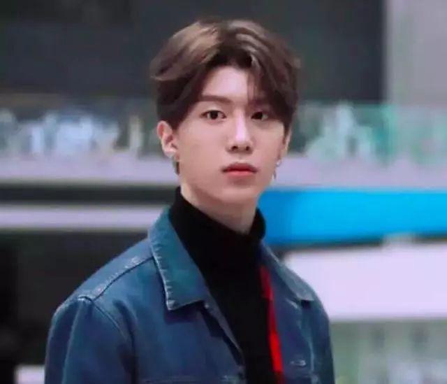 范丞丞最新综艺节目展现多元魅力精彩瞬间曝光